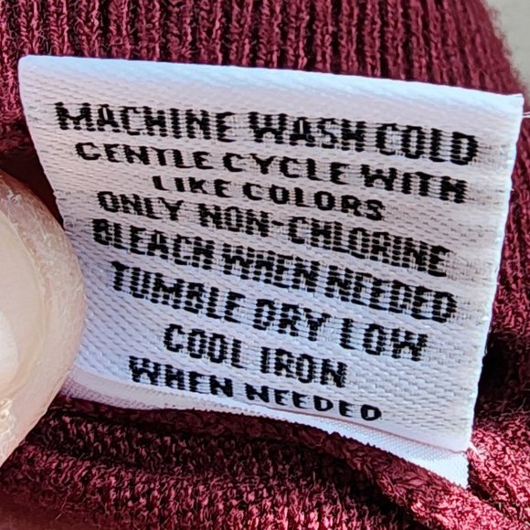 Stitchcount Cranberry Turtleneck Sweater Size XL - Picture 10 of 14